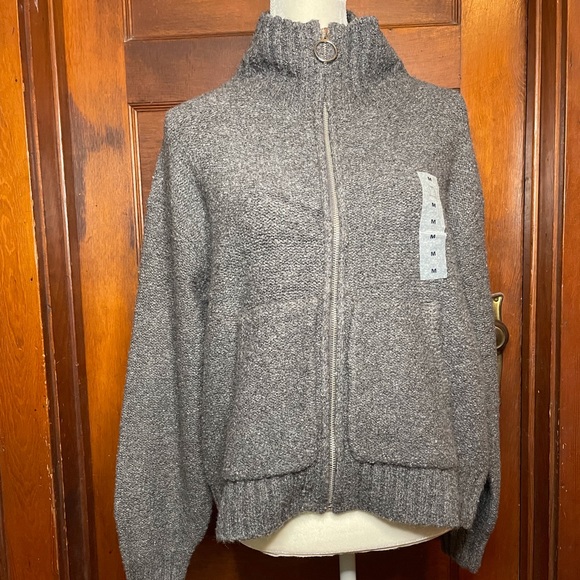 Old Navy Zip Cardigan w/Pockets (66) - Picture 6 of 6